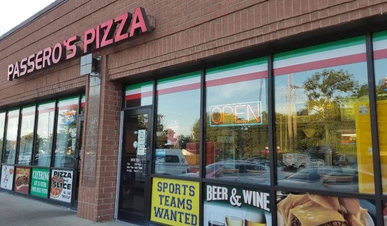 Passeros Pizza | restaurant | 5328 Main St, Lisle, IL 60532, USA | 6308528989 OR +1 630-852-8989
