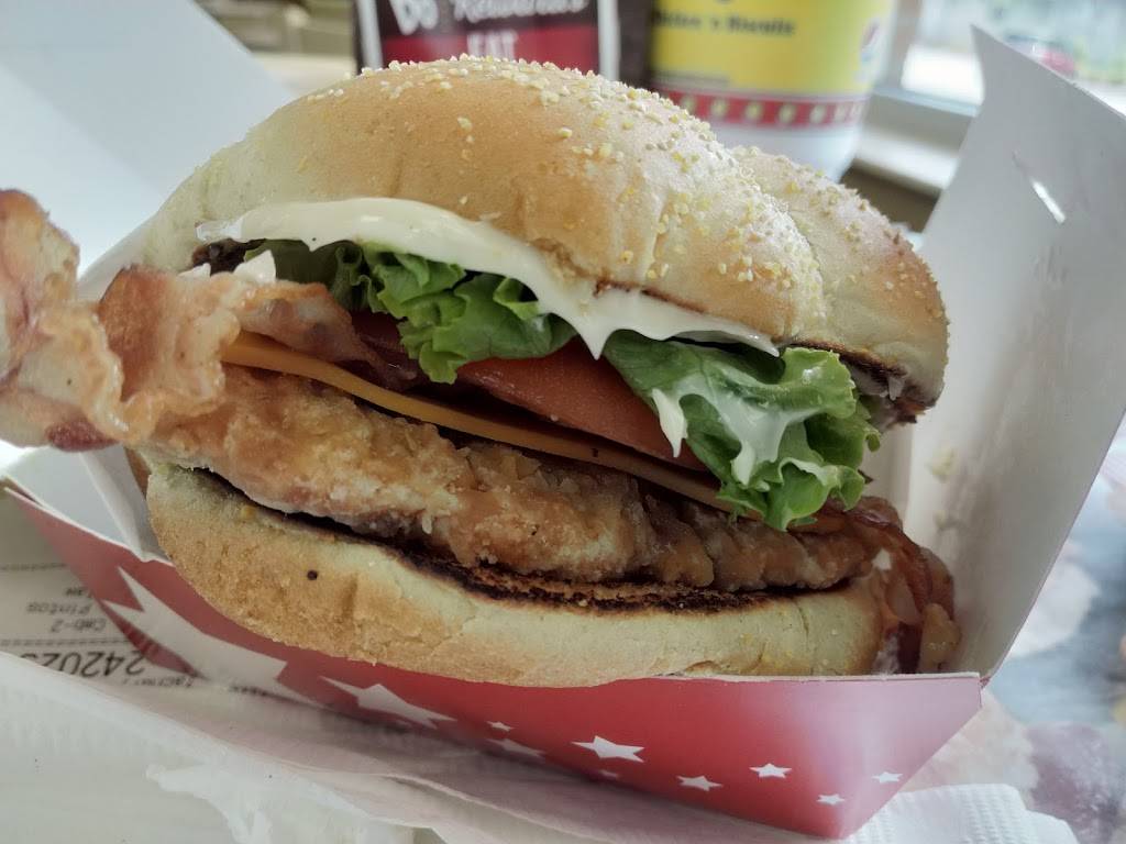 Bojangles Famous Chicken n Biscuits | restaurant | 2714 Chapman Hwy, Knoxville, TN 37920, USA | 8653375609 OR +1 865-337-5609