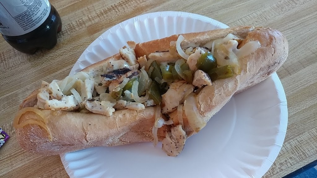 Famous Pizza | restaurant | 597 Main St, Springvale, ME 04083, USA | 2073243349 OR +1 207-324-3349