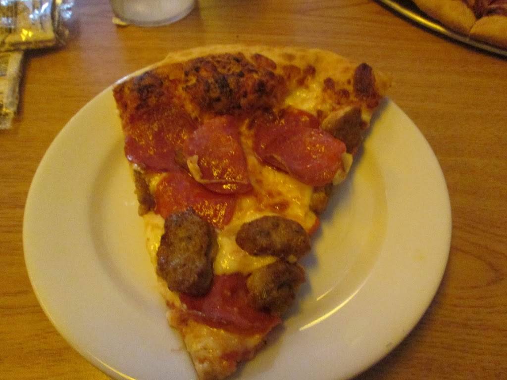 Calabria Pizza & Pasta | restaurant | 251 E Main St, Reedsburg, WI 53959, USA | 6085247888 OR +1 608-524-7888