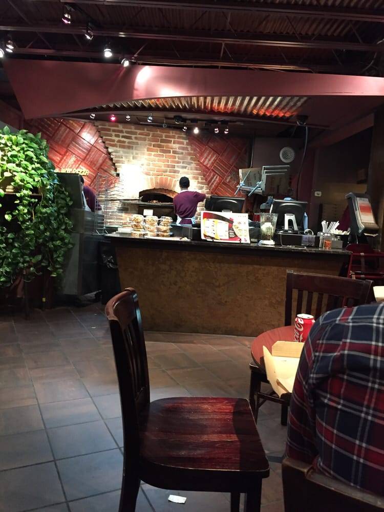 Stone Hot Pizza | restaurant | 3829 S George Mason Dr, Falls Church, VA 22041, USA | 7037787000 OR +1 703-778-7000