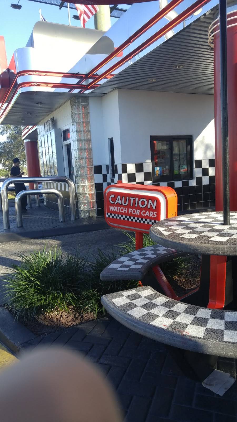 Checkers | restaurant | 11816 E Colonial Dr, Orlando, FL 32826, USA | 4073814710 OR +1 407-381-4710