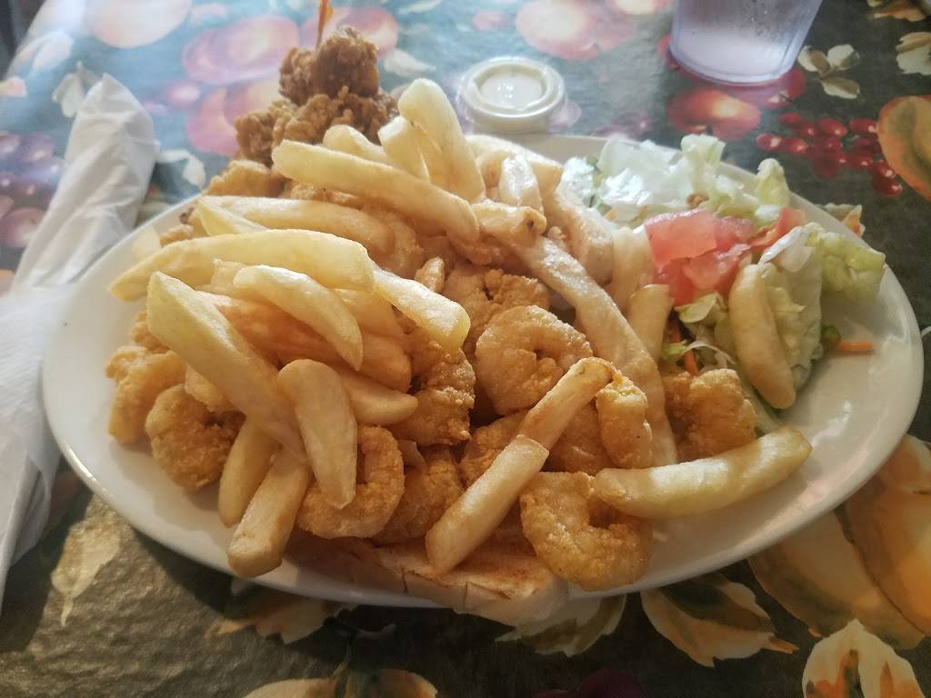 Poor Boy Lloyds | restaurant | 201 Florida St, Baton Rouge, LA 70801, USA | 2253872271 OR +1 225-387-2271