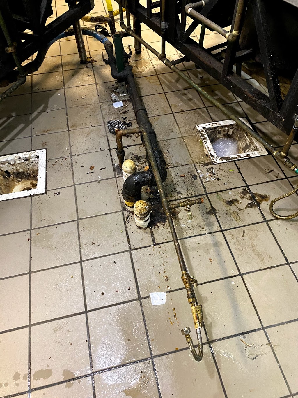 A2 Exhaust Hood Service | restaurant | 1319 Red Leaf Ln, Ypsilanti, MI 48198, USA | 7346358801 OR +1 734-635-8801