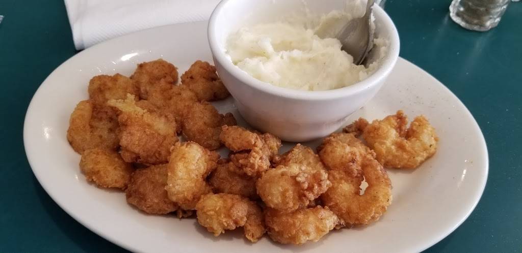 Locals Family Diner | restaurant | 832 N Howe St, Southport, NC 28461, USA | 9104570444 OR +1 910-457-0444