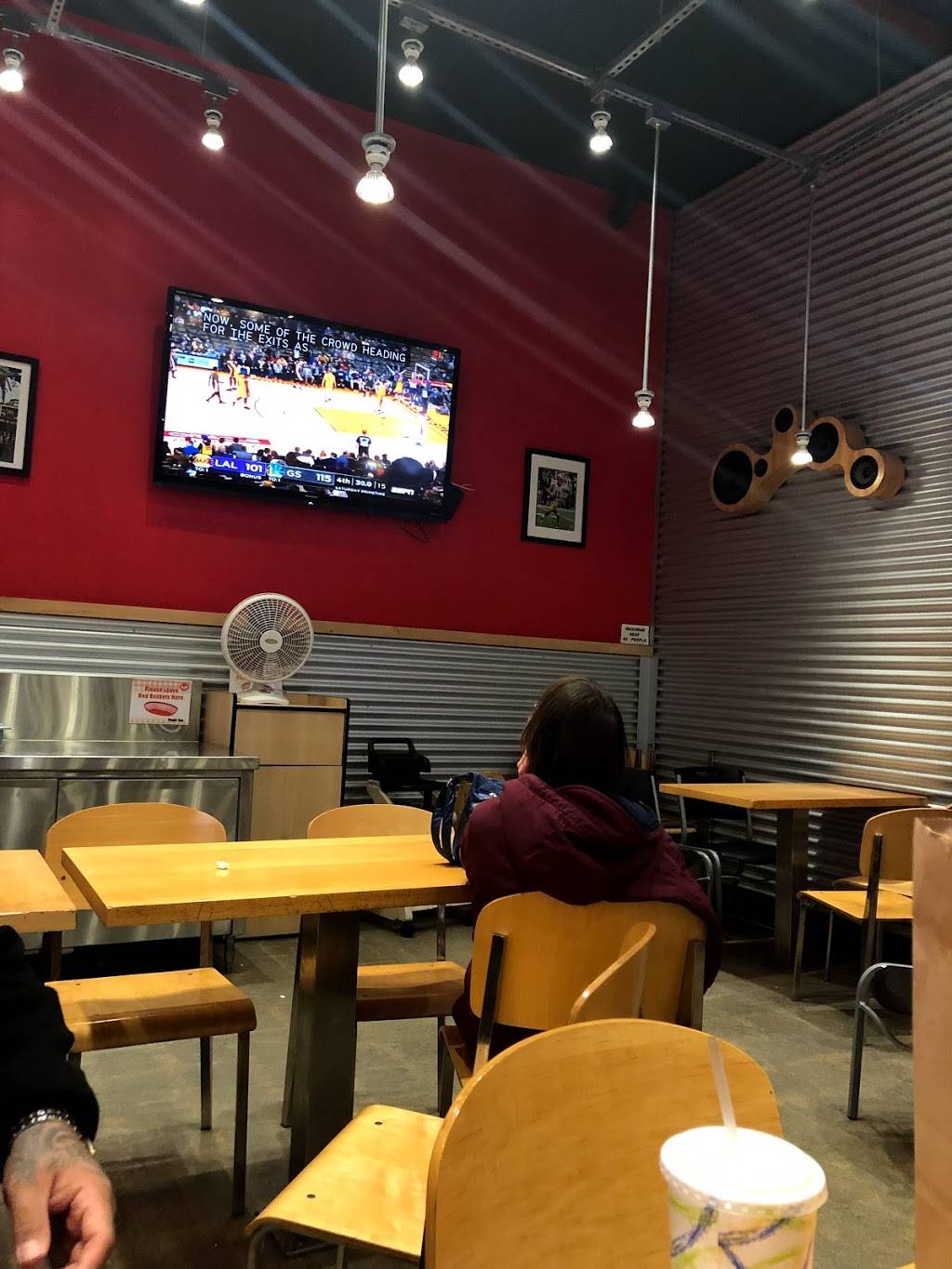 Wing Fiesta | meal takeaway | 160 W Juana Ave, San Leandro, CA 94577, USA | 5103571099 OR +1 510-357-1099