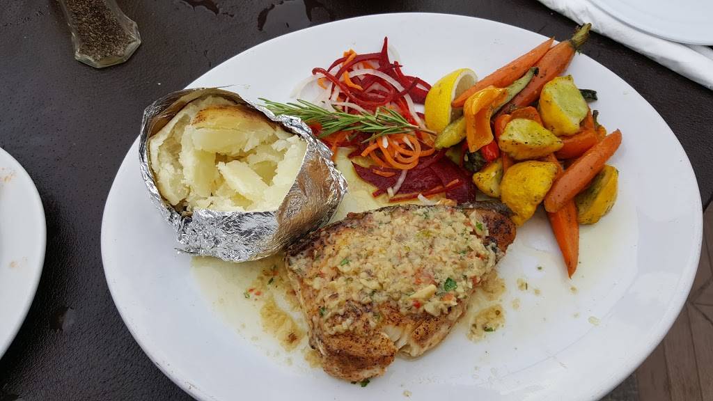 Splash Restaurant and Bar | restaurant | Ensenada - Rosarito 1015, Venustiano Carranza, Primo Tapia, B.C., Mexico | 6616880947 OR +1 661-688-0947