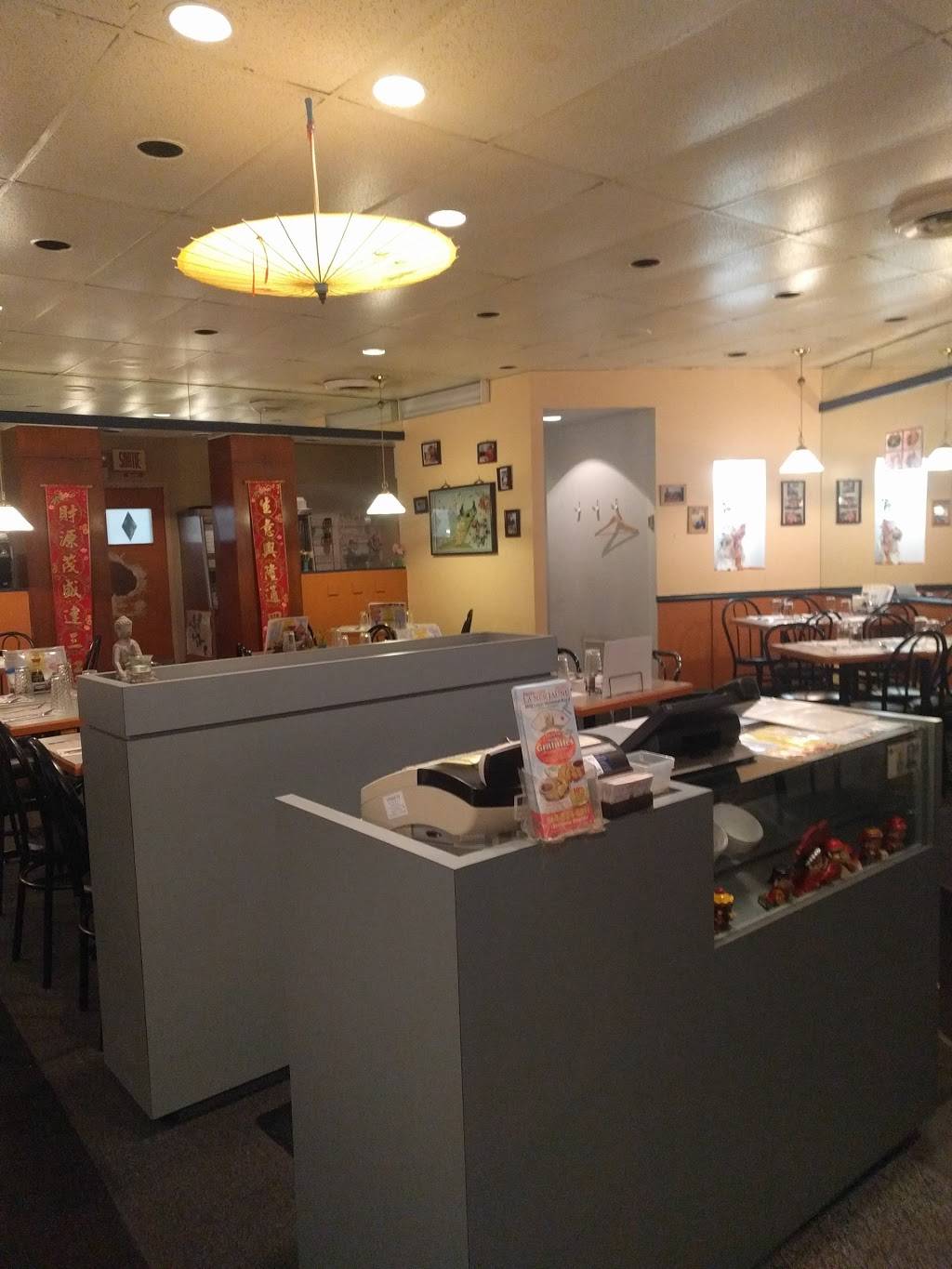 Restaurant la Mer Jaune | restaurant | 5832 Boulevard Léger, Montréal-Nord, QC H1G 1K6, Canada | 5143246511 OR +1 514-324-6511