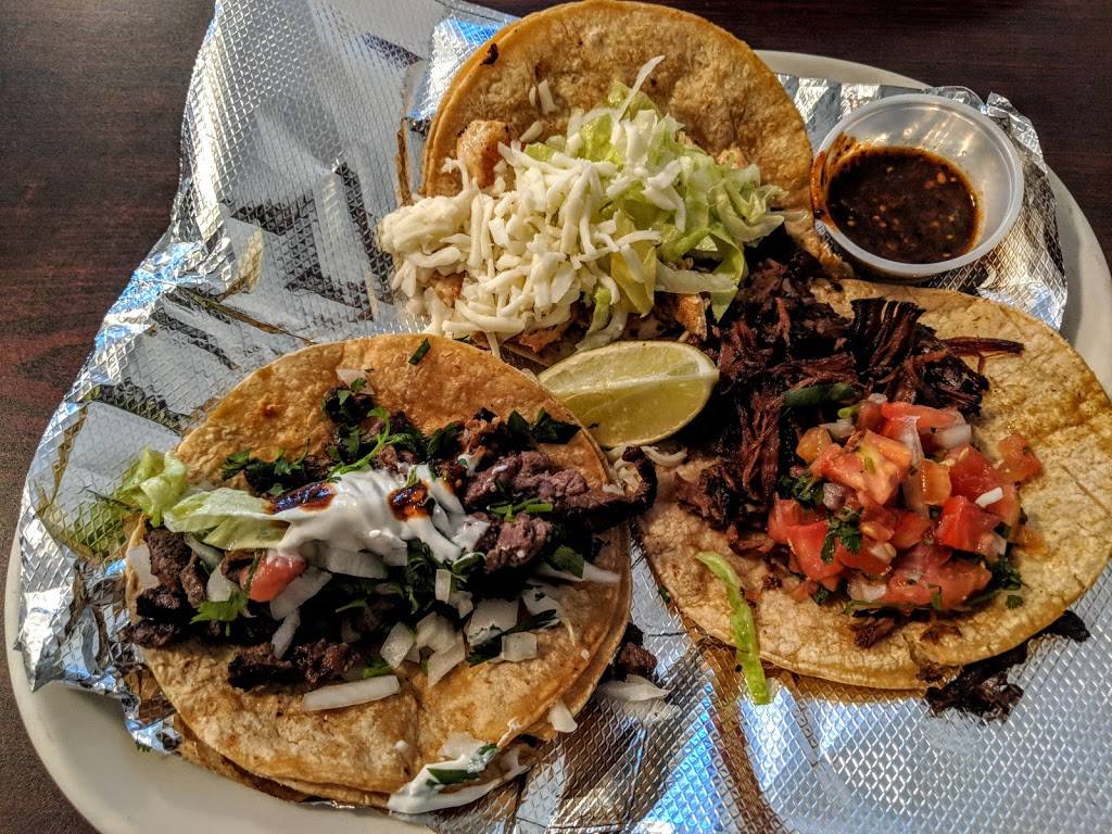 Amigos Mexican Grill | restaurant | 216 S Horton Pkwy, Chapel Hill, TN 37034, USA | 9313644222 OR +1 931-364-4222