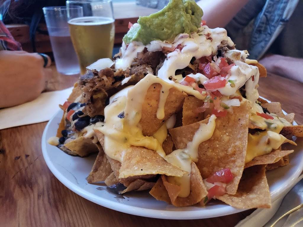 StormBreaker Brewing St. Johns | restaurant | 8409 N Lombard St, Portland, OR 97203, USA | 9712551481 OR +1 971-255-1481