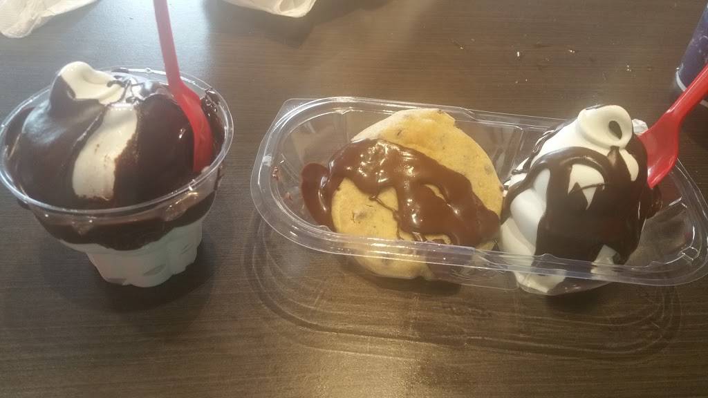 Dairy Queen Grill & Chill | restaurant | 117 W Morris Blvd, Morristown, TN 37813, USA | 4232310601 OR +1 423-231-0601