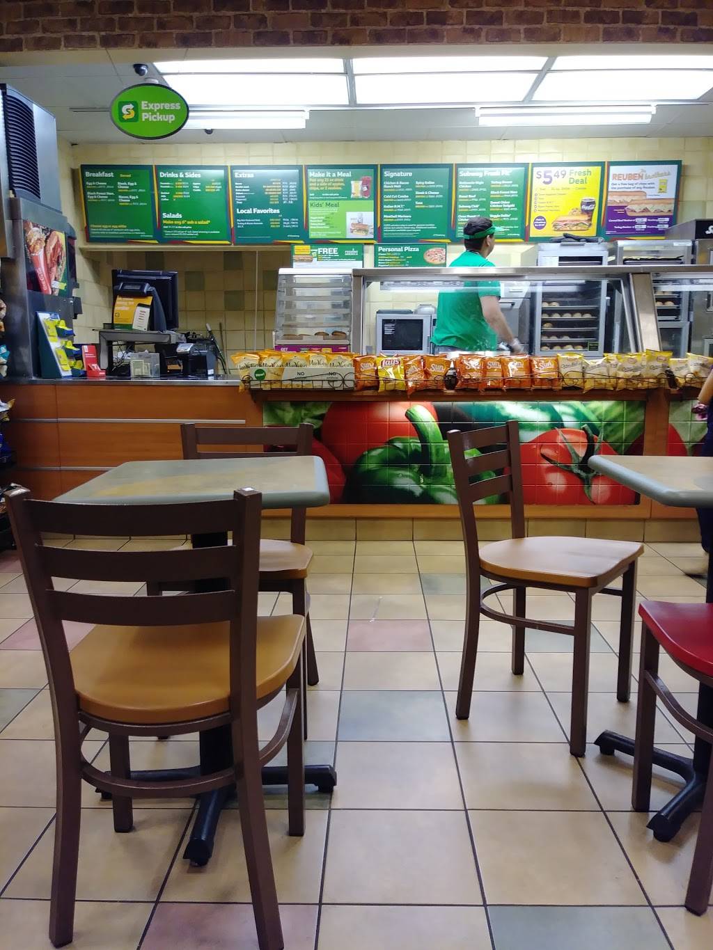 Subway | restaurant | 3939 E Lake Mead Blvd, Las Vegas, NV 89115, USA | 7023196688 OR +1 702-319-6688