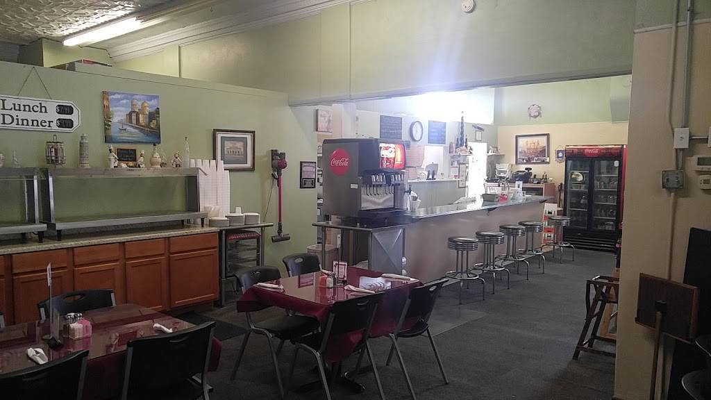 Village Pizza | restaurant | 107 N Van Buren St, New Athens, IL 62264, USA | 6184752207 OR +1 618-475-2207