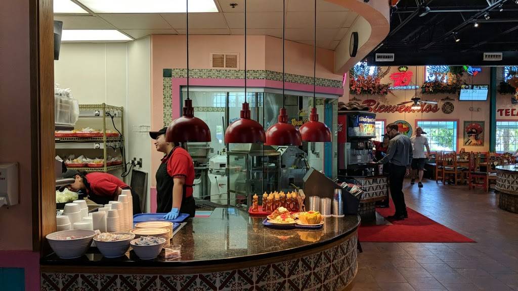 Rosas Café & Tortilla Factory | restaurant | 4710 TX-121, Lewisville, TX 75056, USA | 9723709944 OR +1 972-370-9944