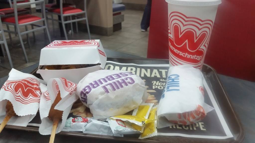 Wienerschnitzel | restaurant | 3104 W Century Blvd, Inglewood, CA 90303, USA | 3106710733 OR +1 310-671-0733