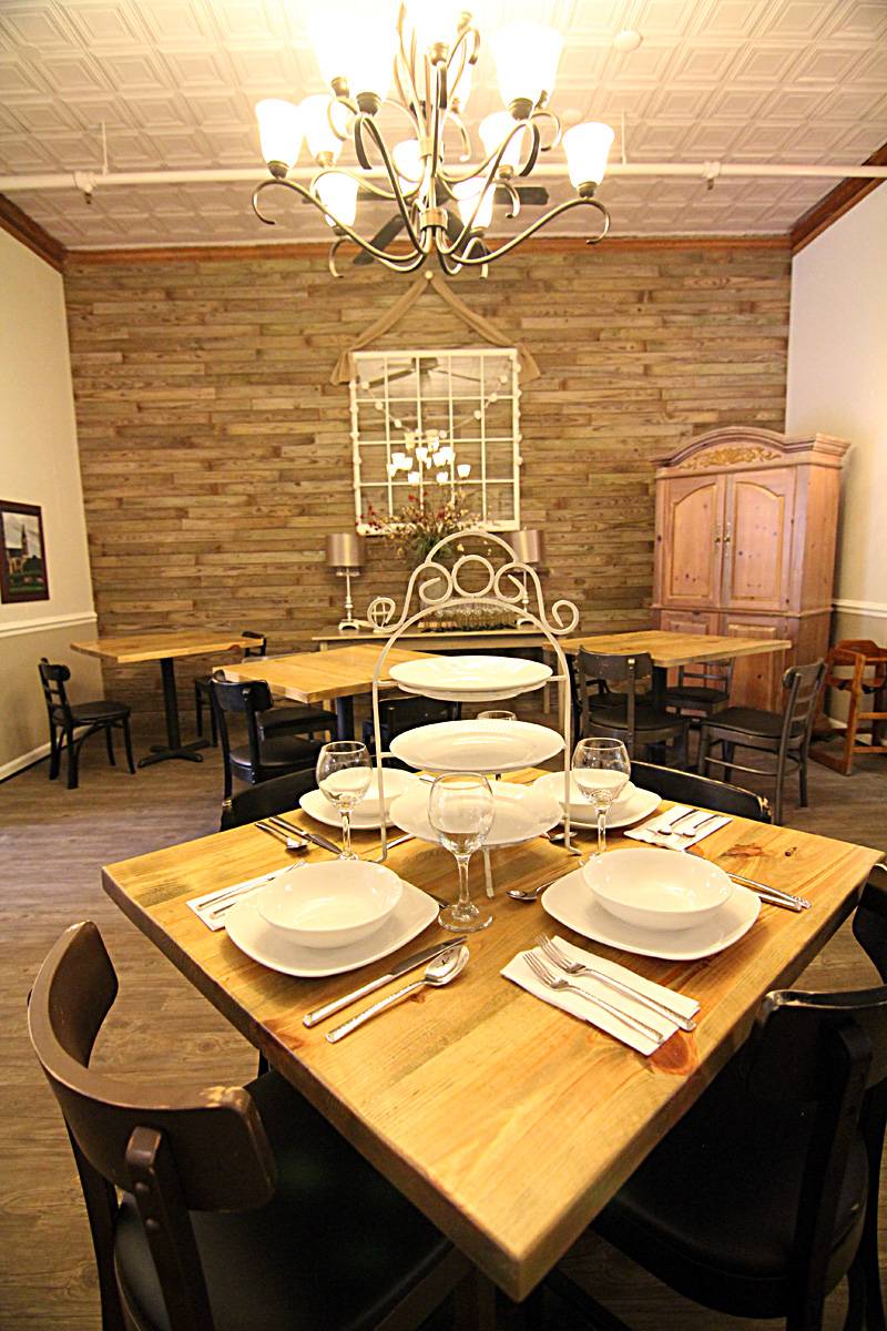 Sugar Magnolia Cafe & Emporium | restaurant | 219 S White St, Wake Forest, NC 27587, USA | 9194354436 OR +1 919-435-4436