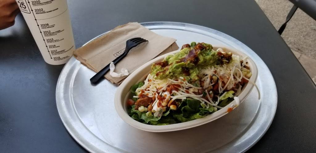 Chipotle Mexican Grill | restaurant | 8750 Genesee Ave Ste 240, San Diego, CA 92122, USA | 8589992403 OR +1 858-999-2403