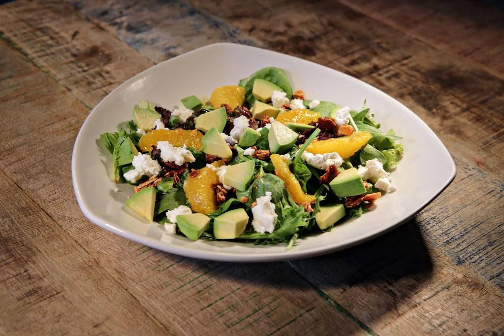 The Vine - Martini & Wine Bar | restaurant | 101 Center St, Grayslake, IL 60030, USA | 8475430900 OR +1 847-543-0900