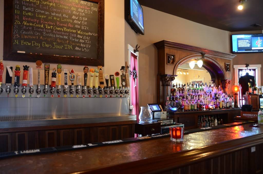 Pearl Street Taphouse | restaurant | 407 Pearl St, Jeffersonville, IN 47130, USA | 8122850890 OR +1 812-285-0890