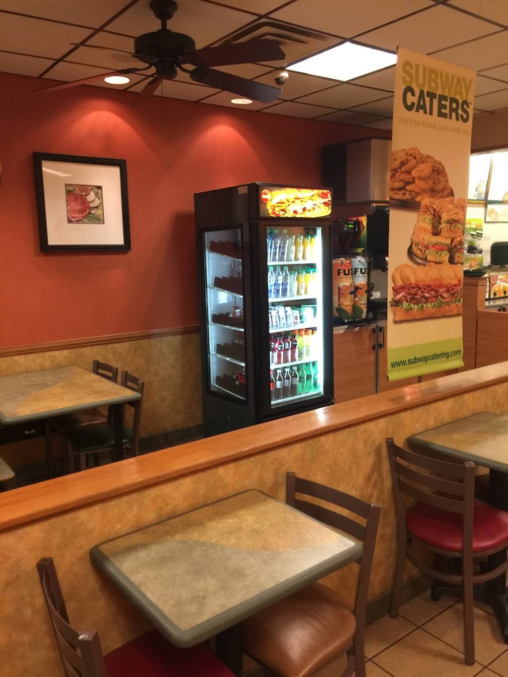 Subway | restaurant | 4040 Bissonnet St, Houston, TX 77005, USA | 7136683774 OR +1 713-668-3774