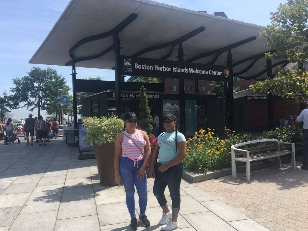 Dunkin Donuts | cafe | 13210 14th Ave, College Point, NY 11356, USA | 7187461211 OR +1 718-746-1211