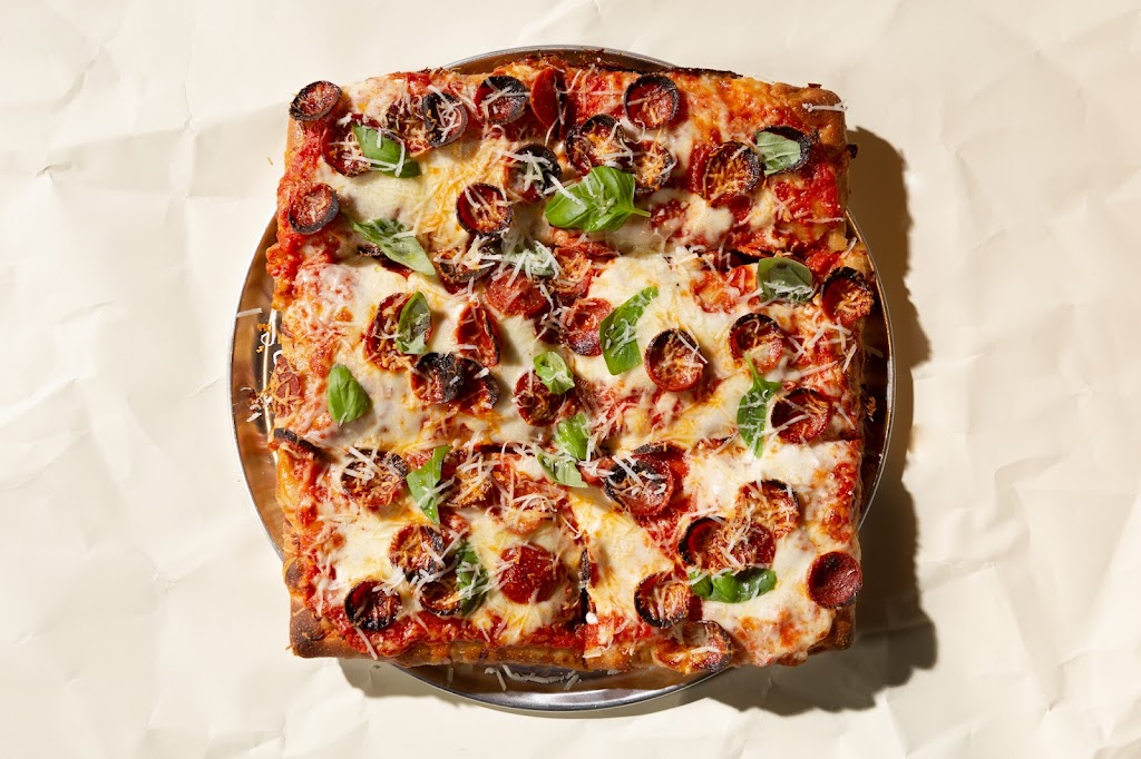 The Little Grand | restaurant | 808 7th St NE, Washington, DC 20002, USA | 2027580783 OR +1 202-758-0783