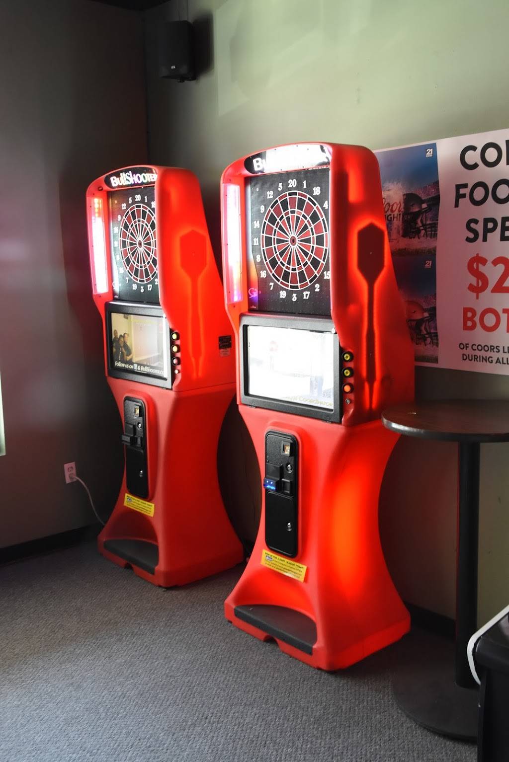 Joes Pub | restaurant | 5500 Merle Hay Rd Suite D, Johnston, IA 50131, USA | 5157270524 OR +1 515-727-0524