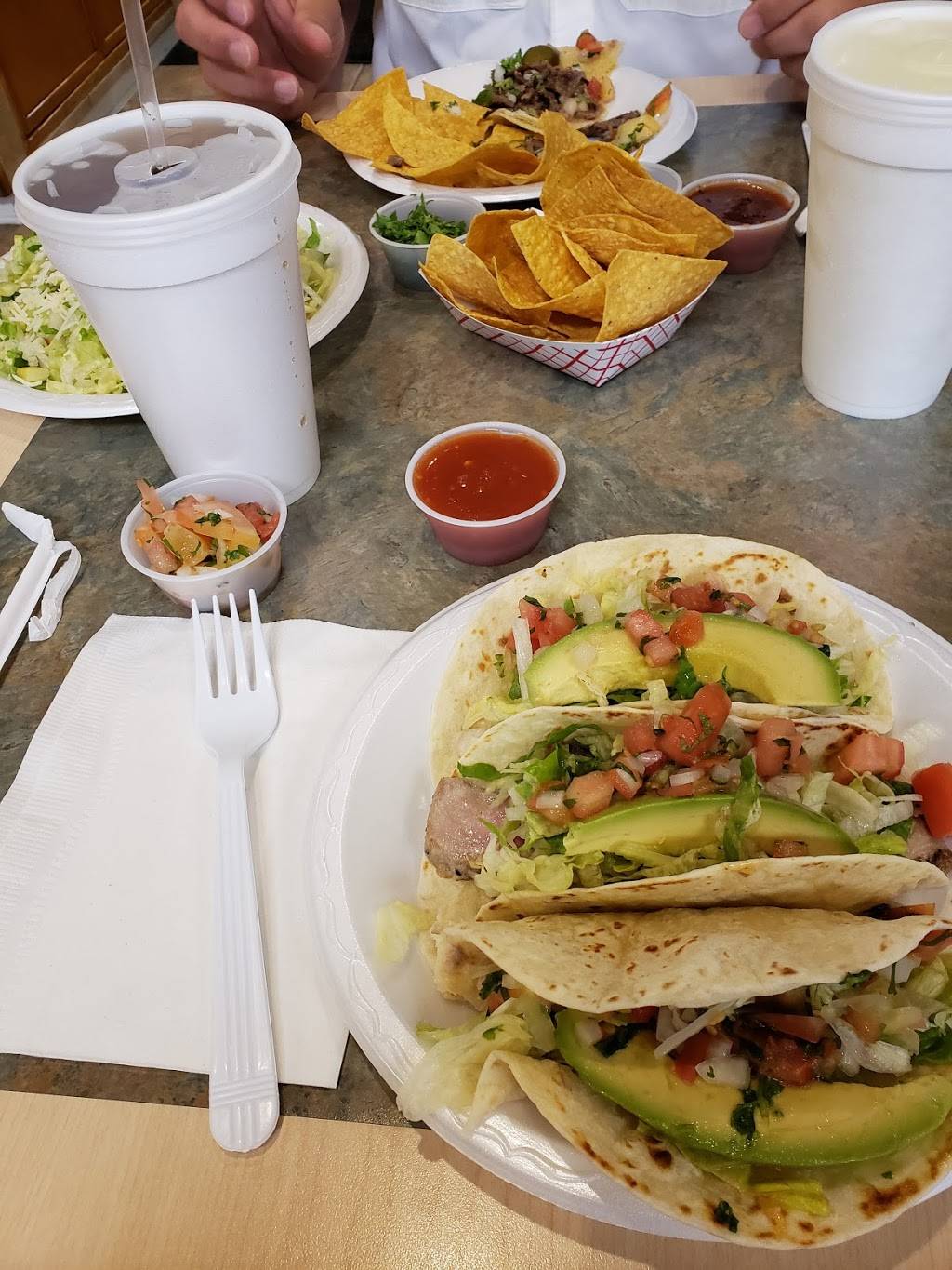 Fiesta Fresh Mexican Grill | restaurant | 95 Mathews Dr A7, Hilton Head Island, SC 29926, USA | 8433428808 OR +1 843-342-8808