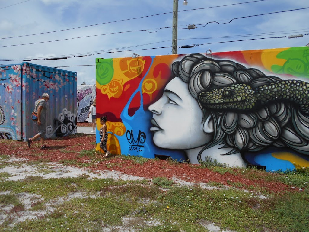 Museum of Lifestyle and Fashion History | restaurant | 801 N Congress Ave, Boynton Beach, FL 33426, USA | 5612432662 OR +1 561-243-2662