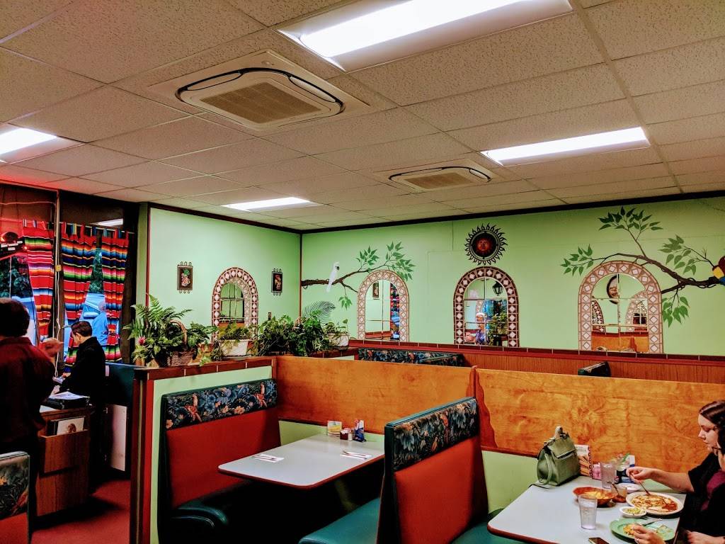 El Rinconcito Mexican Restaurant | restaurant | 2416 Yew St, Bellingham, WA 98229, USA | 3606479055 OR +1 360-647-9055