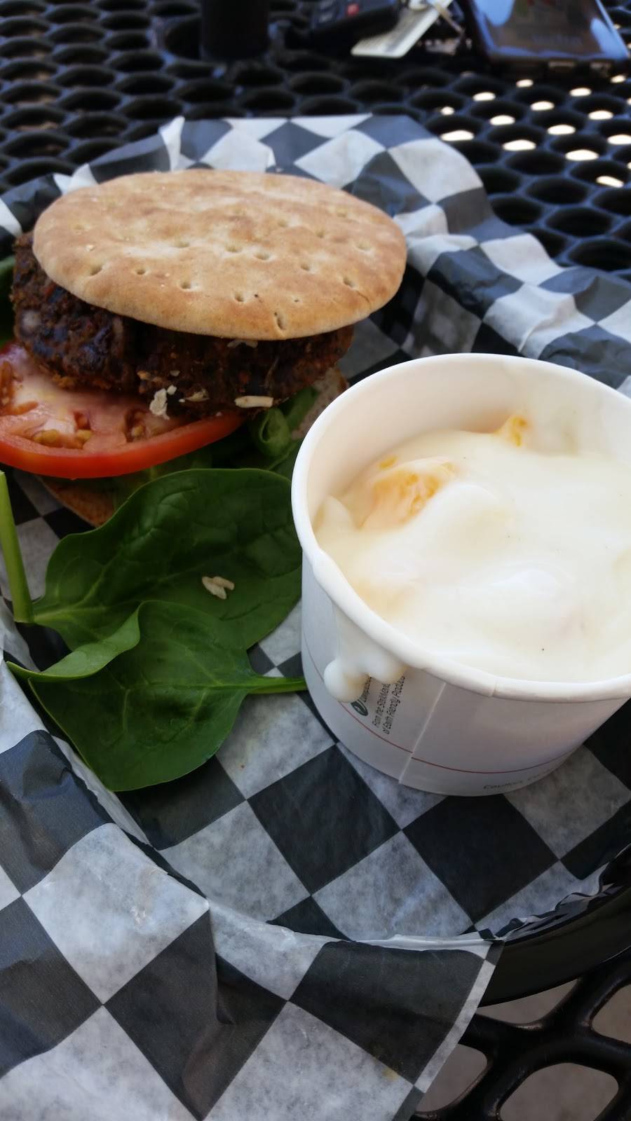 Clean Eatz | restaurant | 229 Westwood Shopping Center, Fayetteville, NC 28314, USA | 9108683438 OR +1 910-868-3438