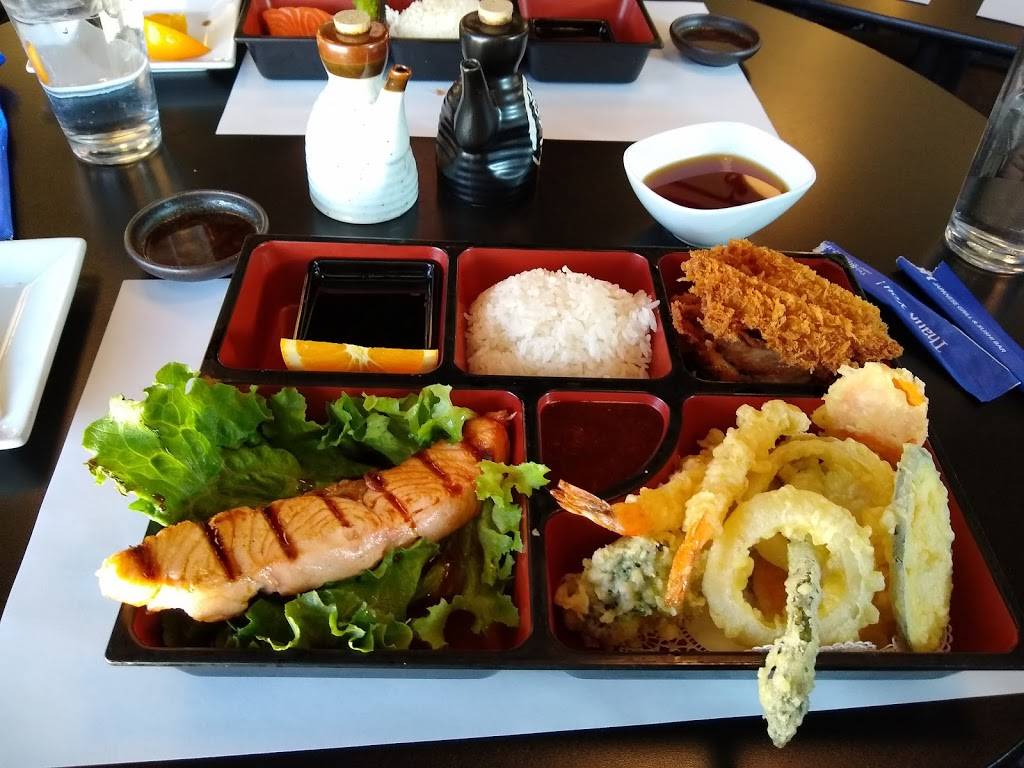 Blue Fish Sushi Bar | restaurant | 11587 District Dr #100, South Jordan, UT 84095, USA | 8017271912 OR +1 801-727-1912