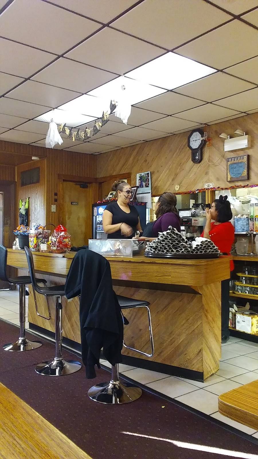 Riverside Café | restaurant | 706 S State St, South Whitley, IN 46787, USA | 2607234474 OR +1 260-723-4474