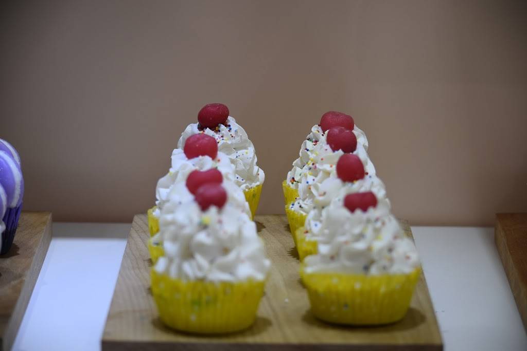 In-N-Out Burger | restaurant | 7009 Sunset Blvd, Los Angeles, CA 90028, USA | 8007861000 OR +1 800-786-1000