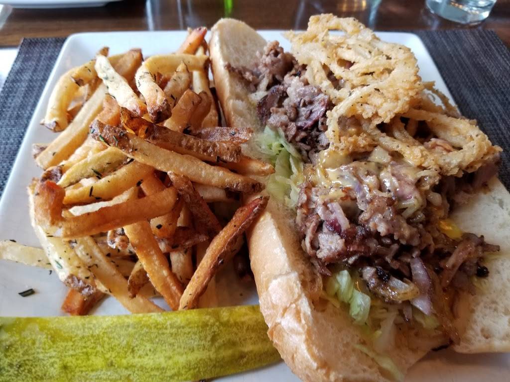 Epic Smokehouse | restaurant | 1330 S Fern St, Arlington, VA 22202, USA | 5713194001 OR +1 571-319-4001