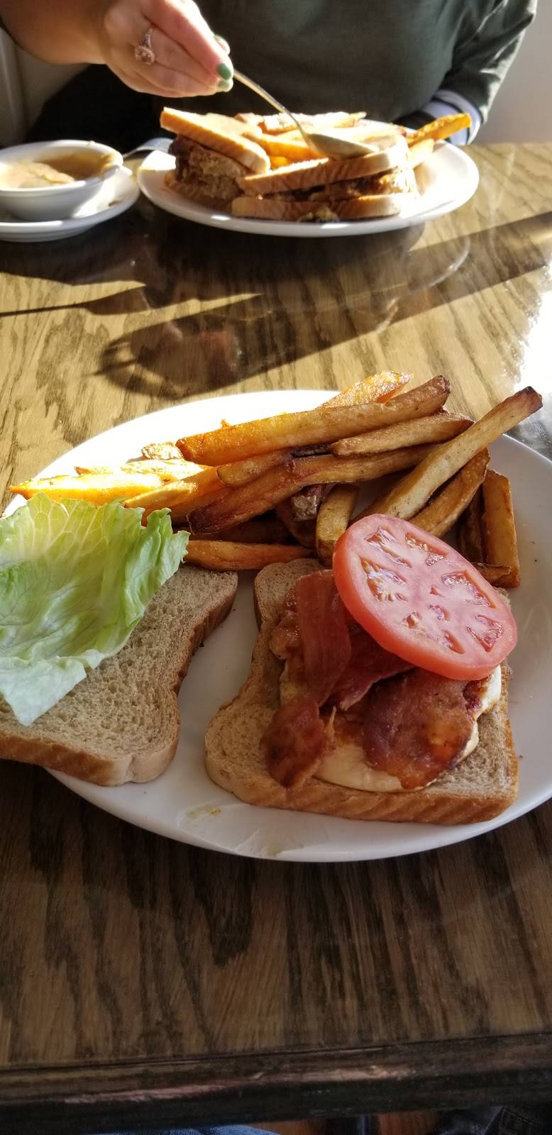 Fitzys Diner | restaurant | 2550 Bethel Rd, Columbus, OH 43220, USA | 6144535400 OR +1 614-453-5400