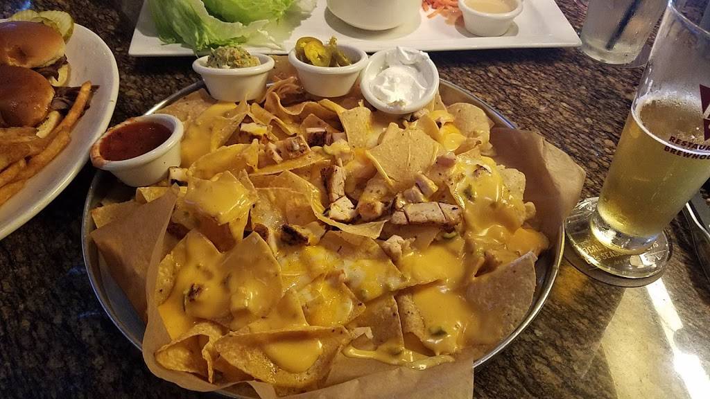 BJs Restaurant & Brewhouse | restaurant | 4907 Gate Pkwy, Jacksonville, FL 32246, USA | 9049980460 OR +1 904-998-0460