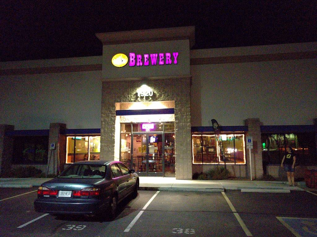 Sleepy Dog Saloon & Brewery | restaurant | 1920 E University Dr, Tempe, AZ 85281, USA | 4809675476 OR +1 480-967-5476