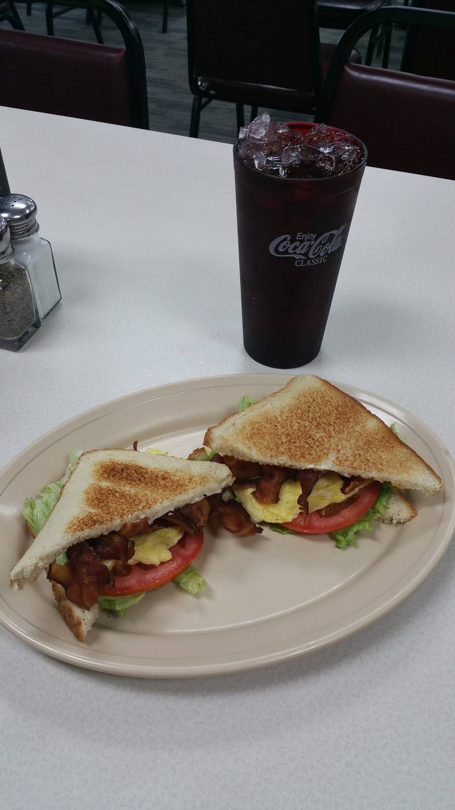 Kellys Restaurant | restaurant | 1700 S Dixie Hwy, Dalton, GA 30720, USA | 7062756789 OR +1 706-275-6789