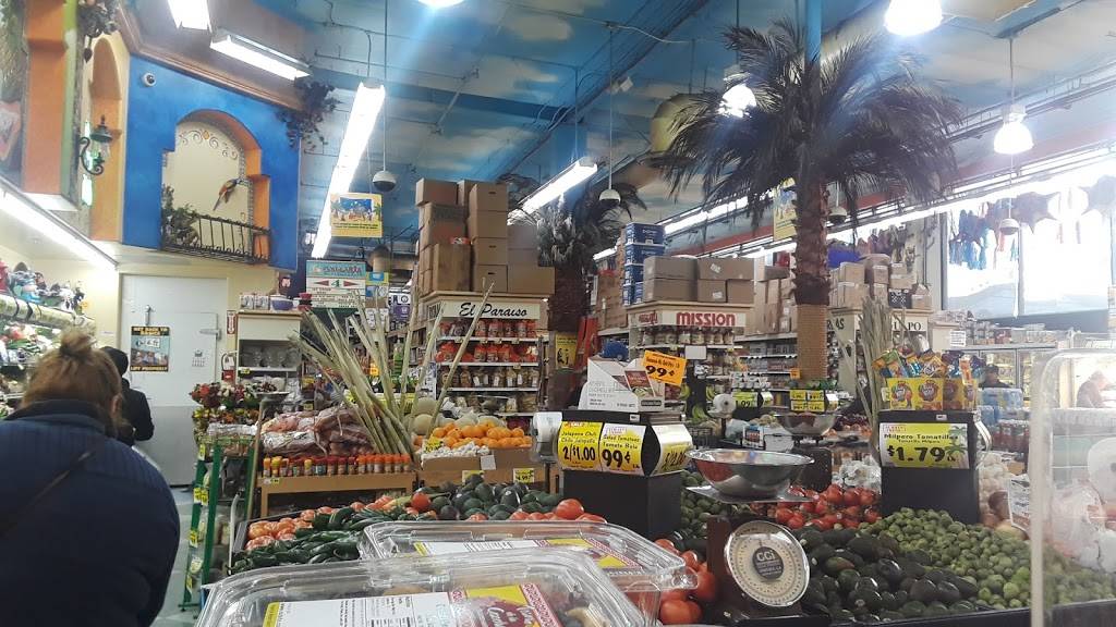 Vallarta Supermarkets | bakery | 13715 Vanowen St, Van Nuys, CA 91405, USA | 8187864703 OR +1 818-786-4703