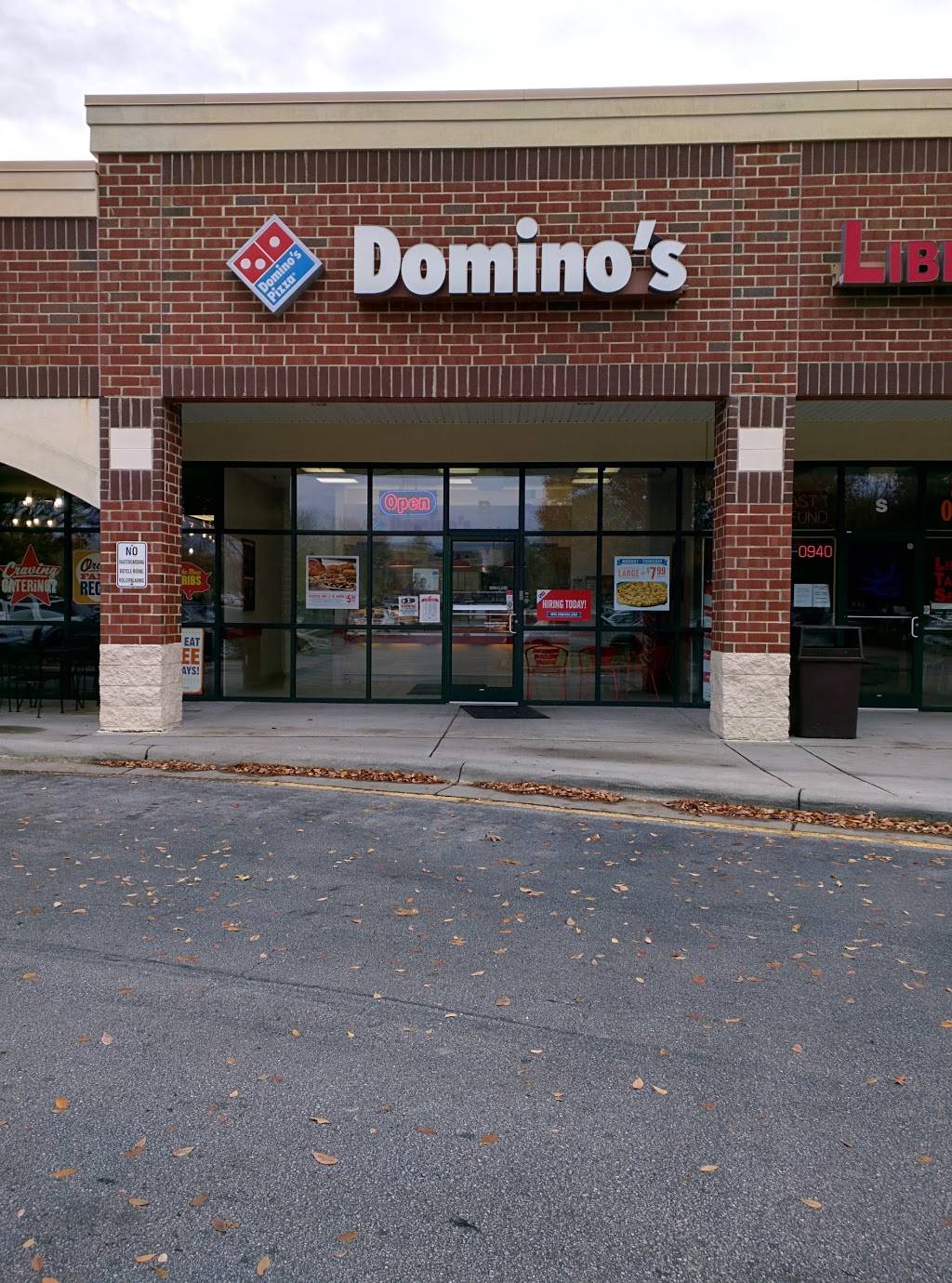 Dominos Pizza | meal delivery | 2001 Wide waters Pkwy Ste R, Knightdale, NC 27545, USA | 9192666667 OR +1 919-266-6667