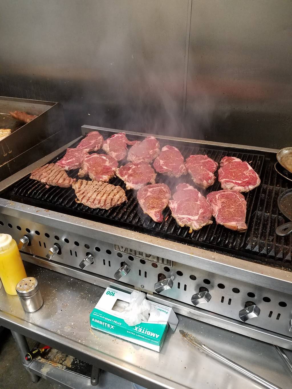 Jillys Cafe & Steakhouse | restaurant | Address:, 1630 Gravois Rd, High Ridge, MO 63049, USA | 6366717606 OR +1 636-671-7606