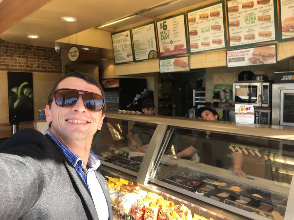 Subway Restaurants | restaurant | 1900 Hillhurst Ave, Los Angeles, CA 90027, USA | 3236647827 OR +1 323-664-7827