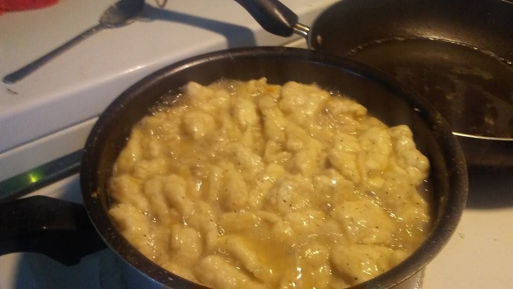 Franks Sundown & Corner Kitchen | restaurant | 130 Old U.S. 50 E, Beckemeyer, IL 62219, USA | 6182278251 OR +1 618-227-8251