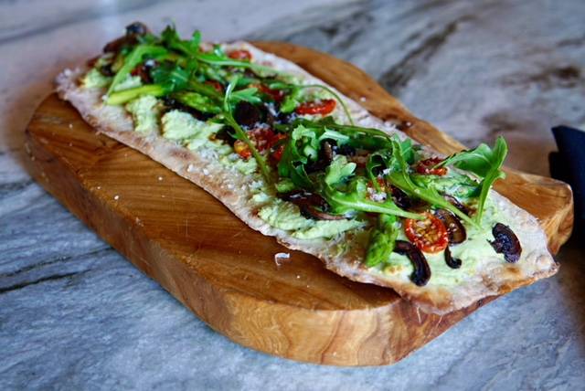 Thee Tree House | restaurant | 1809 W Platt St, Tampa, FL 33606, USA | 8138555778 OR +1 813-855-5778