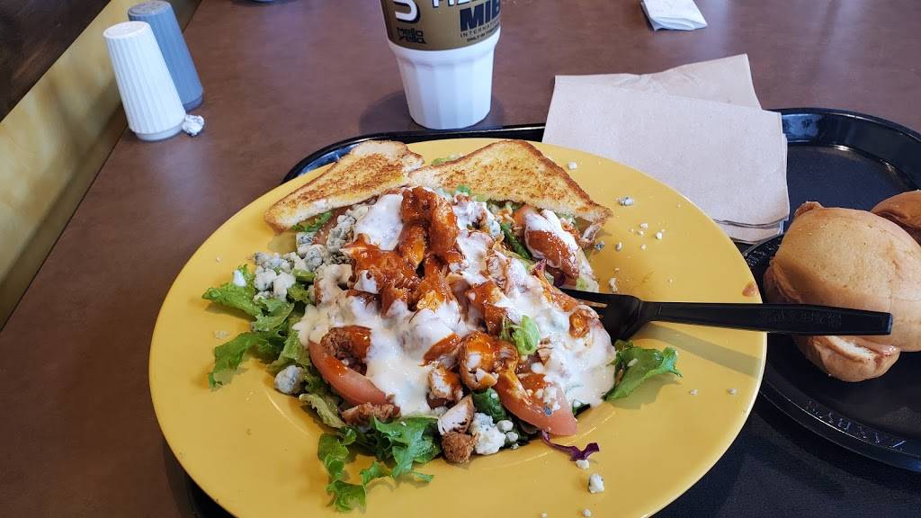 Zaxbys Chicken Fingers & Buffalo Wings | restaurant | 12195 S Strang Line Rd, Olathe, KS 66062, USA | 9137474277 OR +1 913-747-4277