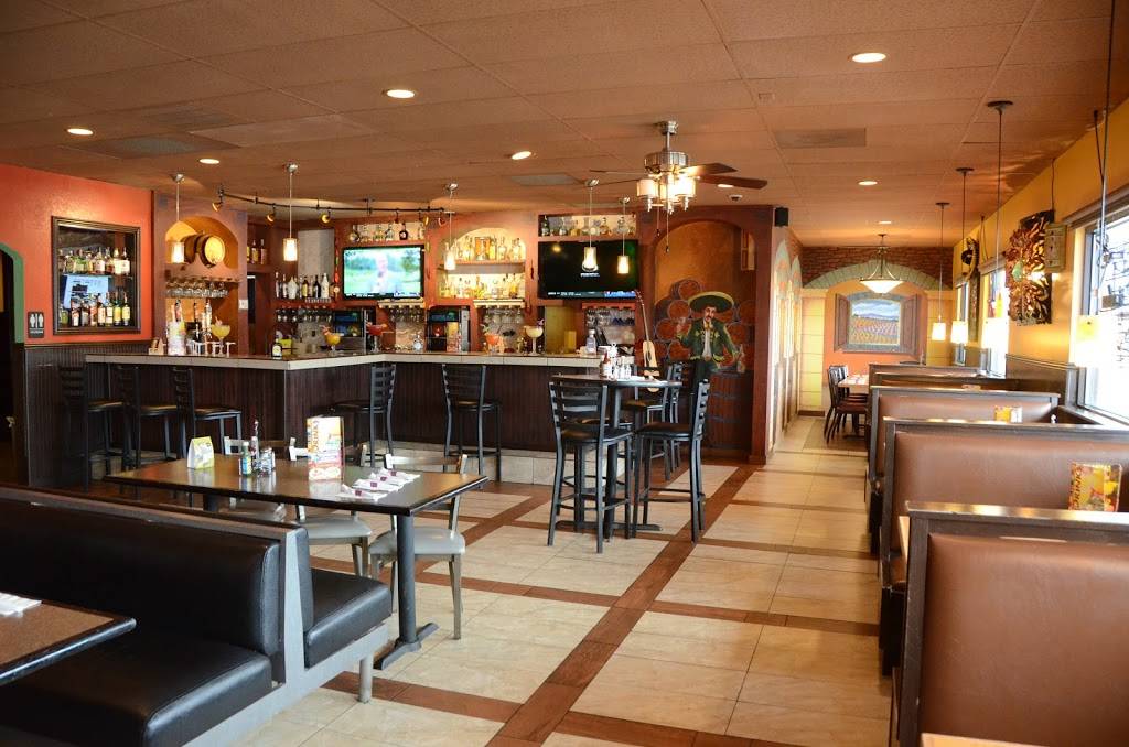 Amigos mexican restaurant WL | restaurant | 1415 E San Marnan Dr, Waterloo, IA 50702, USA | 3192326669 OR +1 319-232-6669