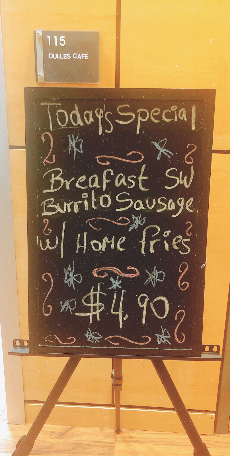 Dulles Cafe express | restaurant | 44330 Mercure Circle, Entrance #3, Mercure Cir, Sterling, VA 20166, USA | 7036652055 OR +1 703-665-2055