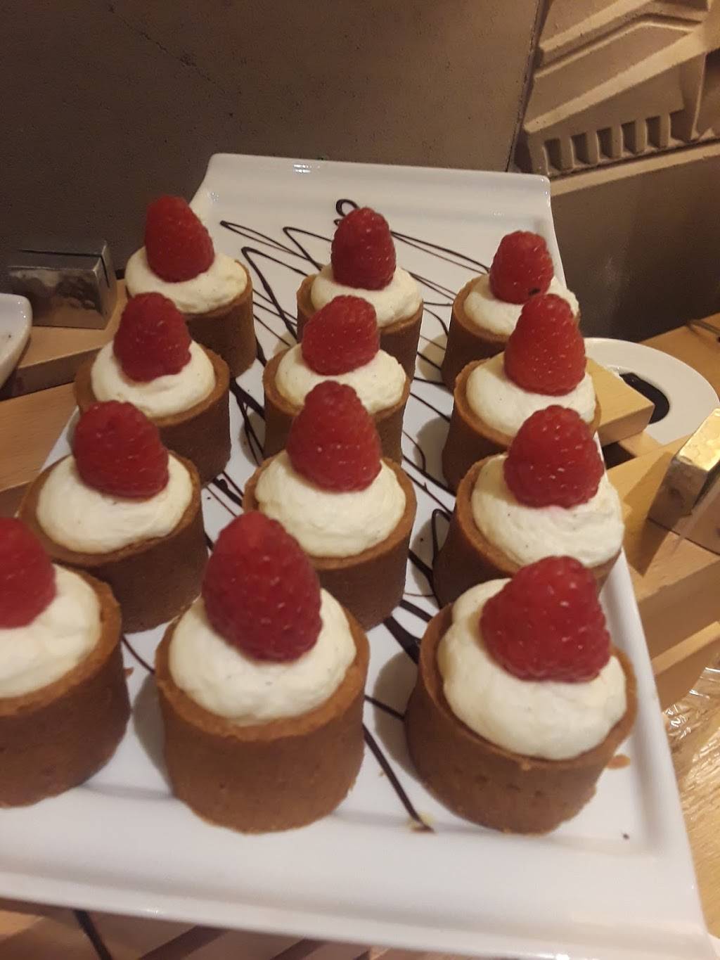 Wright’s at the Biltmore | restaurant | 2400 E Missouri Ave, Phoenix, AZ 85016, USA | 6029556600 OR +1 602-955-6600