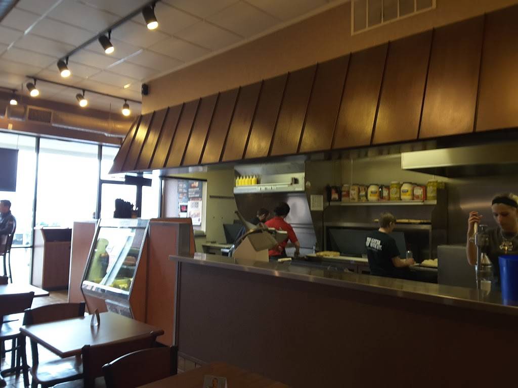 Penn Station East Coast Subs | meal takeaway | 10701 Harrison Ave, Harrison, OH 45030, USA | 5133677004 OR +1 513-367-7004